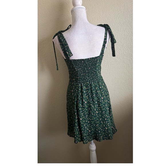 Reformation Niara Mini Dress in the Coriander Floral Size: 4 - Picture 5 of 12